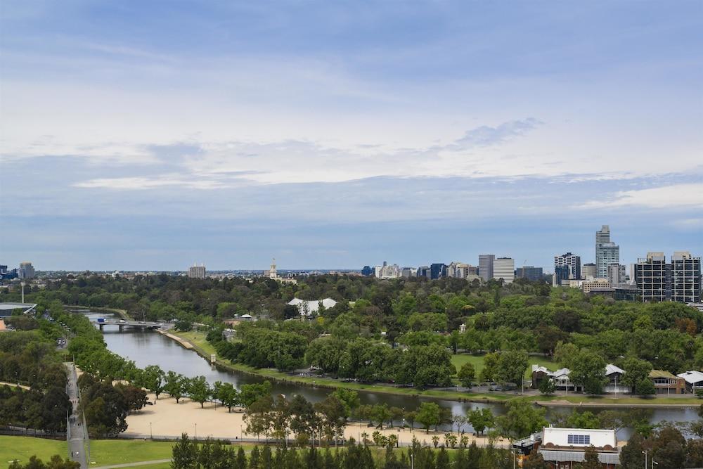 Adina Apartment Hotel Melbourne Flinders Street מראה חיצוני תמונה
