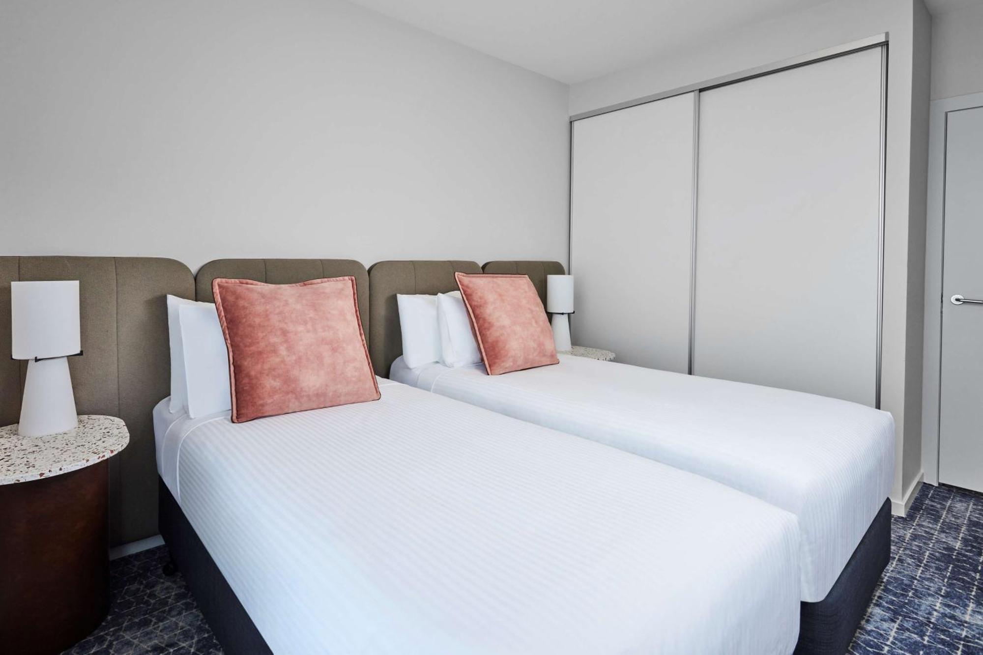 Adina Apartment Hotel Melbourne Flinders Street מראה חיצוני תמונה